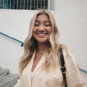 Meet your Posher, Stephanie